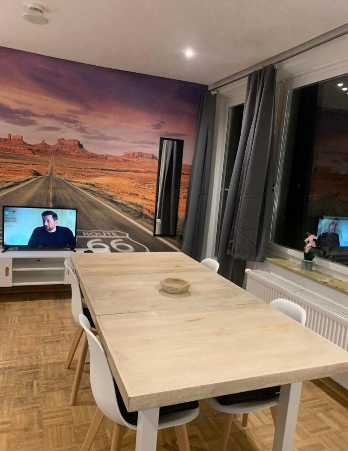 Mainpark Apartment 4 Schlafzimmer Bis Zu 10 Personen Direkt Ueber Aschaffapartment Bei Aschaffenburg Mainaschaff ภายนอก รูปภาพ