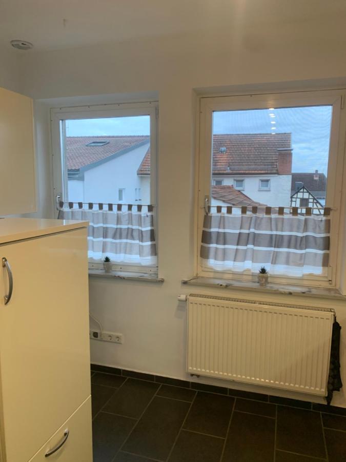 Mainpark Apartment 4 Schlafzimmer Bis Zu 10 Personen Direkt Ueber Aschaffapartment Bei Aschaffenburg Mainaschaff ภายนอก รูปภาพ