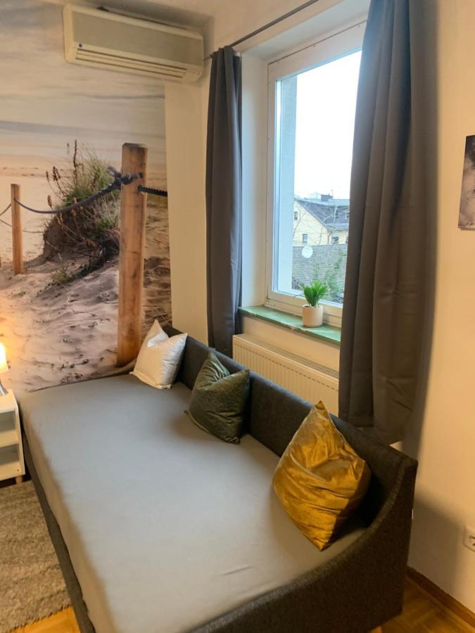 Mainpark Apartment 4 Schlafzimmer Bis Zu 10 Personen Direkt Ueber Aschaffapartment Bei Aschaffenburg Mainaschaff ภายนอก รูปภาพ