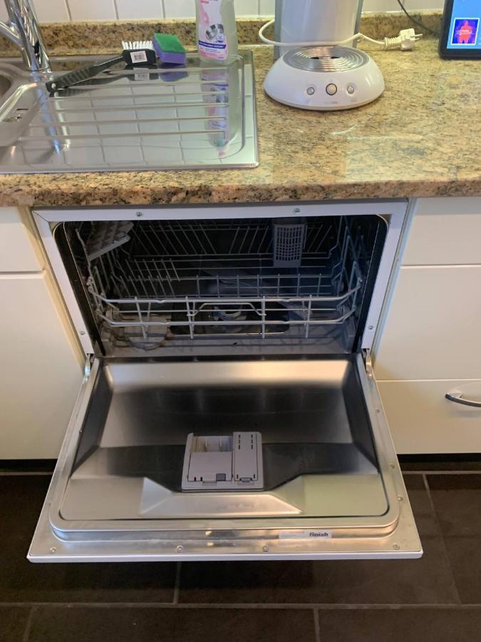 Mainpark Apartment 4 Schlafzimmer Bis Zu 10 Personen Direkt Ueber Aschaffapartment Bei Aschaffenburg Mainaschaff ภายนอก รูปภาพ