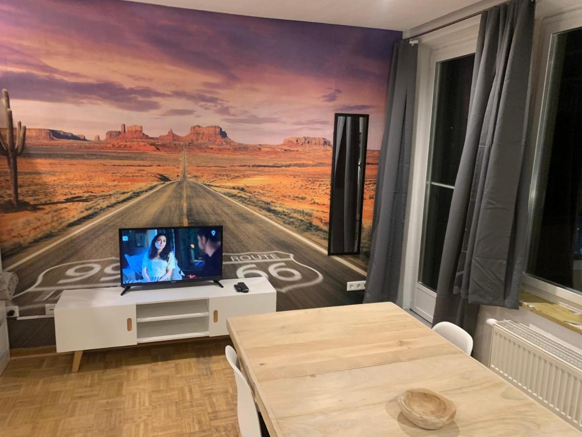 Mainpark Apartment 4 Schlafzimmer Bis Zu 10 Personen Direkt Ueber Aschaffapartment Bei Aschaffenburg Mainaschaff ภายนอก รูปภาพ
