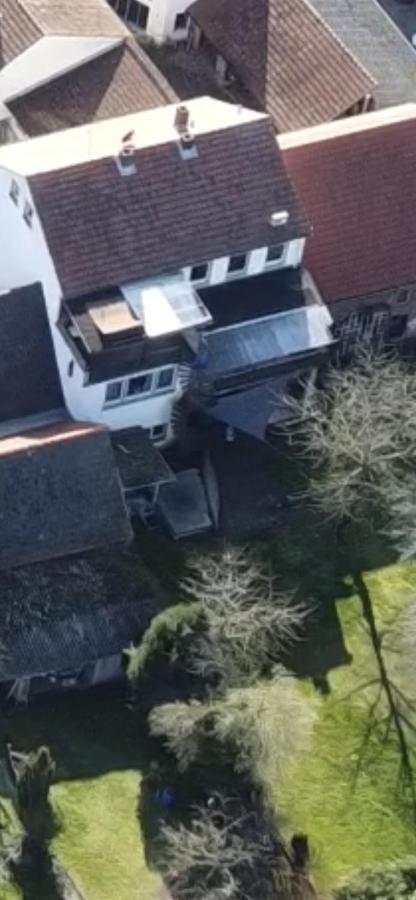 Mainpark Apartment 4 Schlafzimmer Bis Zu 10 Personen Direkt Ueber Aschaffapartment Bei Aschaffenburg Mainaschaff ภายนอก รูปภาพ
