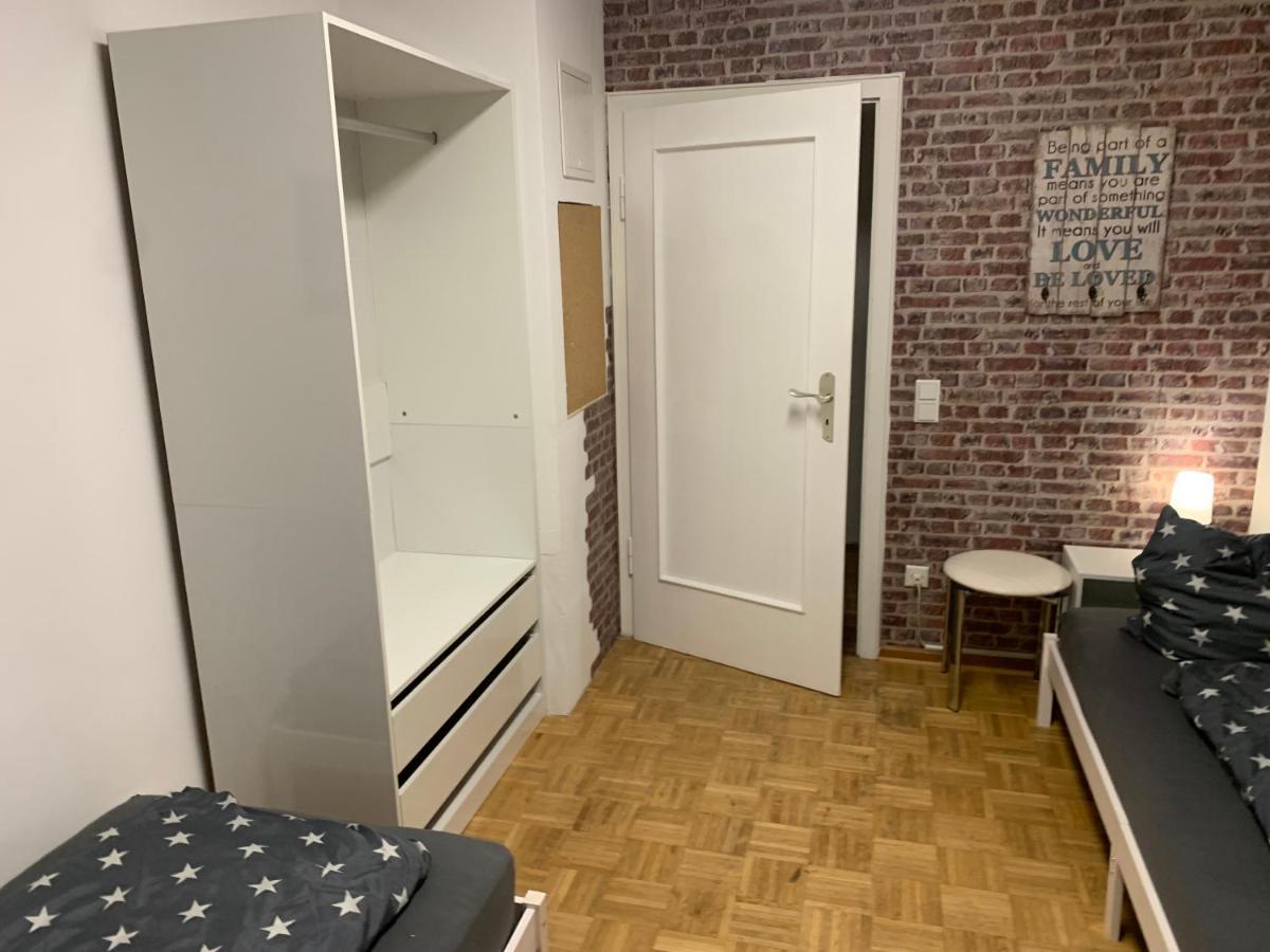 Mainpark Apartment 4 Schlafzimmer Bis Zu 10 Personen Direkt Ueber Aschaffapartment Bei Aschaffenburg Mainaschaff ภายนอก รูปภาพ